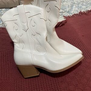 Wild Fable White Western Heeled Boots
